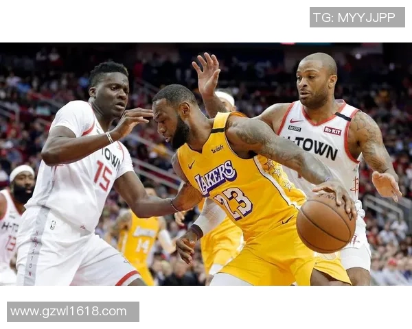 湖人主场战胜火箭，詹姆斯三双再现王者风范